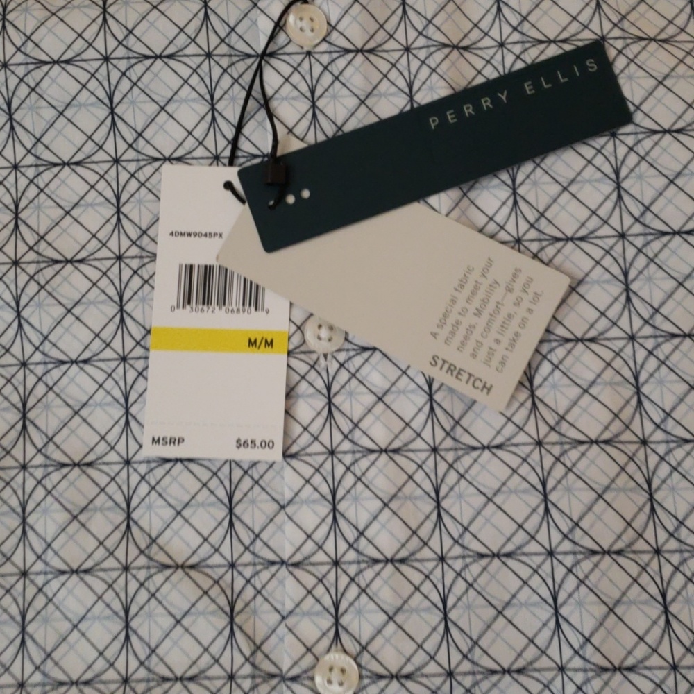 Perry Ellis short sleeve button down dress shirt - Picture 3 of 4